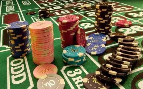 Màn hình bắn cá online đầy màu sắc tại hitclun với nhiều loại cá và vũ khí
